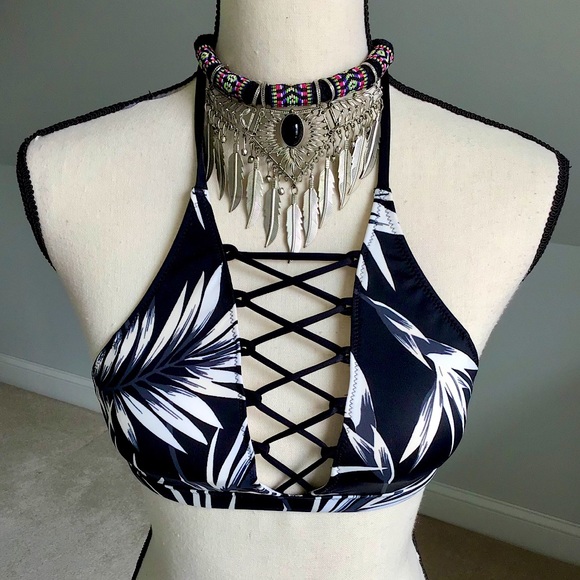 PINK Victoria’s Secret Black Caged Palm Leaf Tropical Halter Bikini Top Size XS - Picture 2 of 11